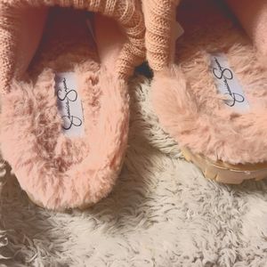 Jessica Simpson memory foam slippers